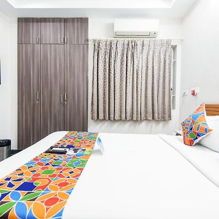 Fabhotel Rithikha Inn Porur Chennai Exteriör bild